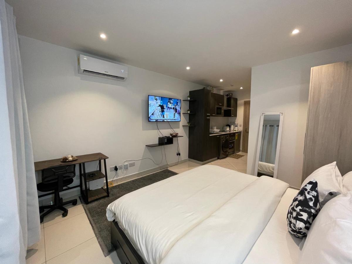 The Lennox Luxury Suites & Apartments Akra Dış mekan fotoğraf